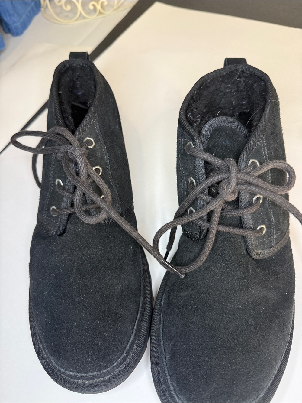 Women’s Black Suede Lace-Up Chukka Boots size 11 UGGS